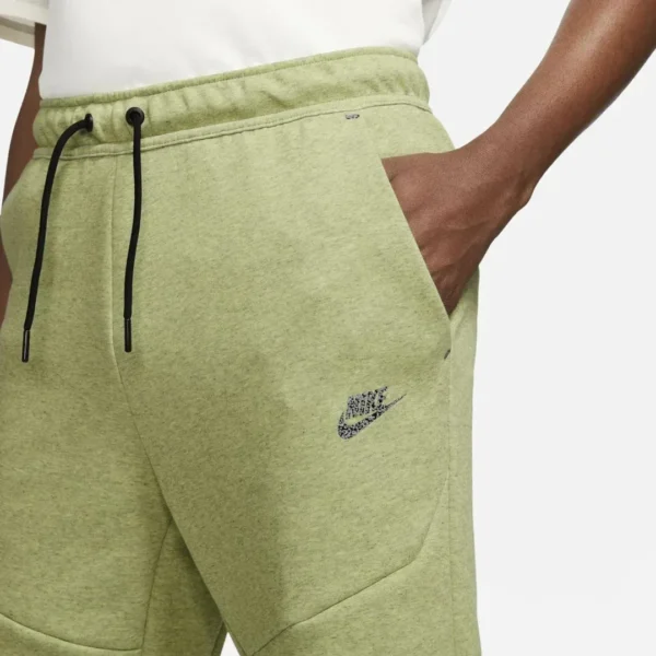 Nike Sportswear Men's Standard
